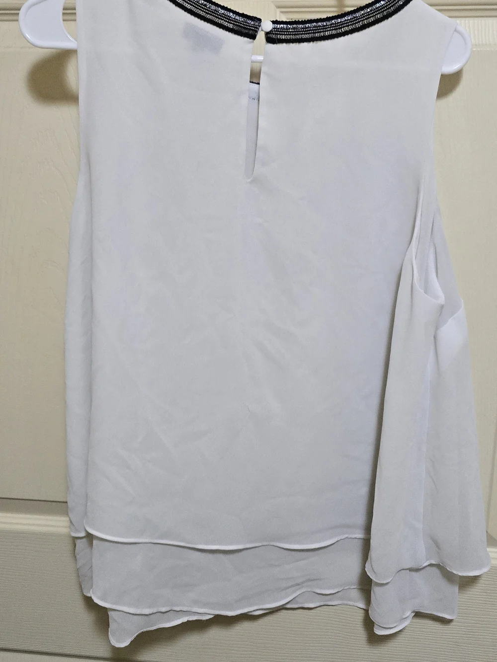 Torrid Embellished Neck Sleeveless Blouse size 1
